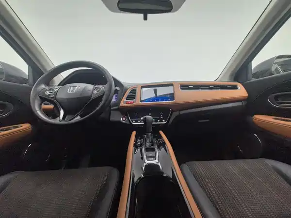 Honda Vezel 2015