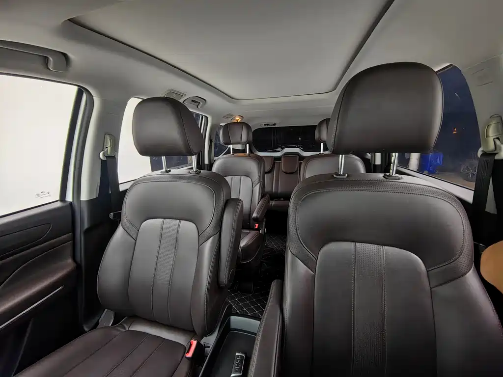 GAC Motor Trumpchi M6 2020 — фото 9