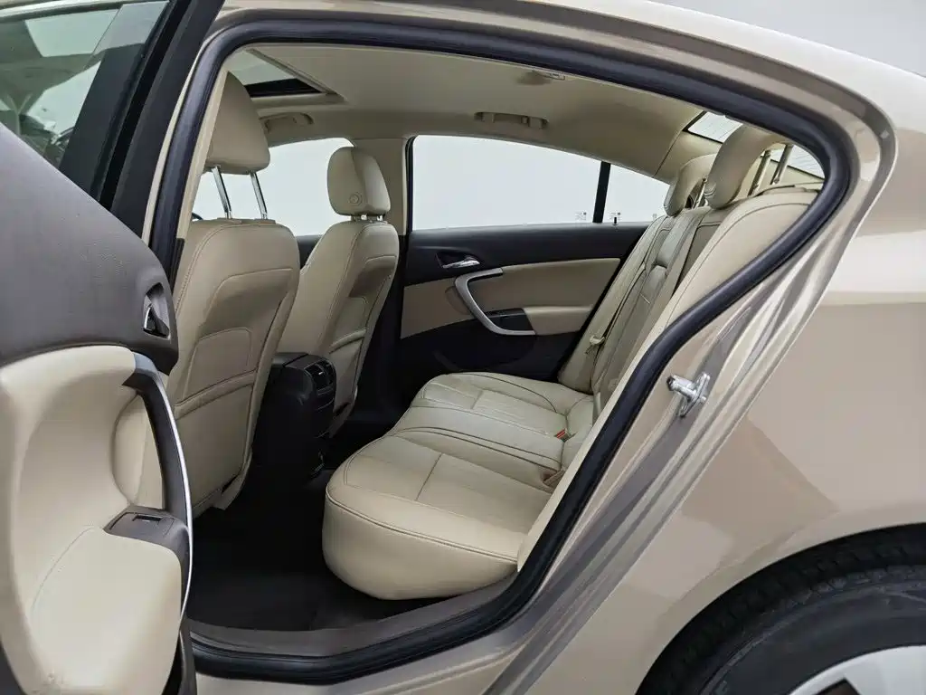 Buick Regal 2015 — фото 15