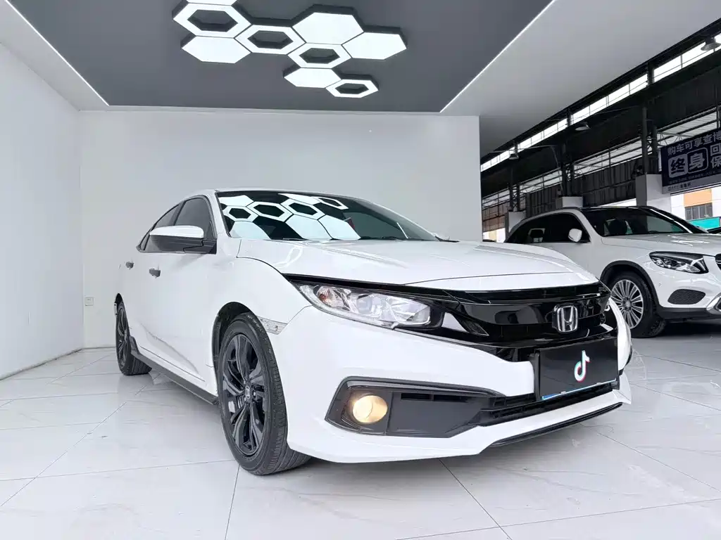 Honda Civic 2019 — фото 3