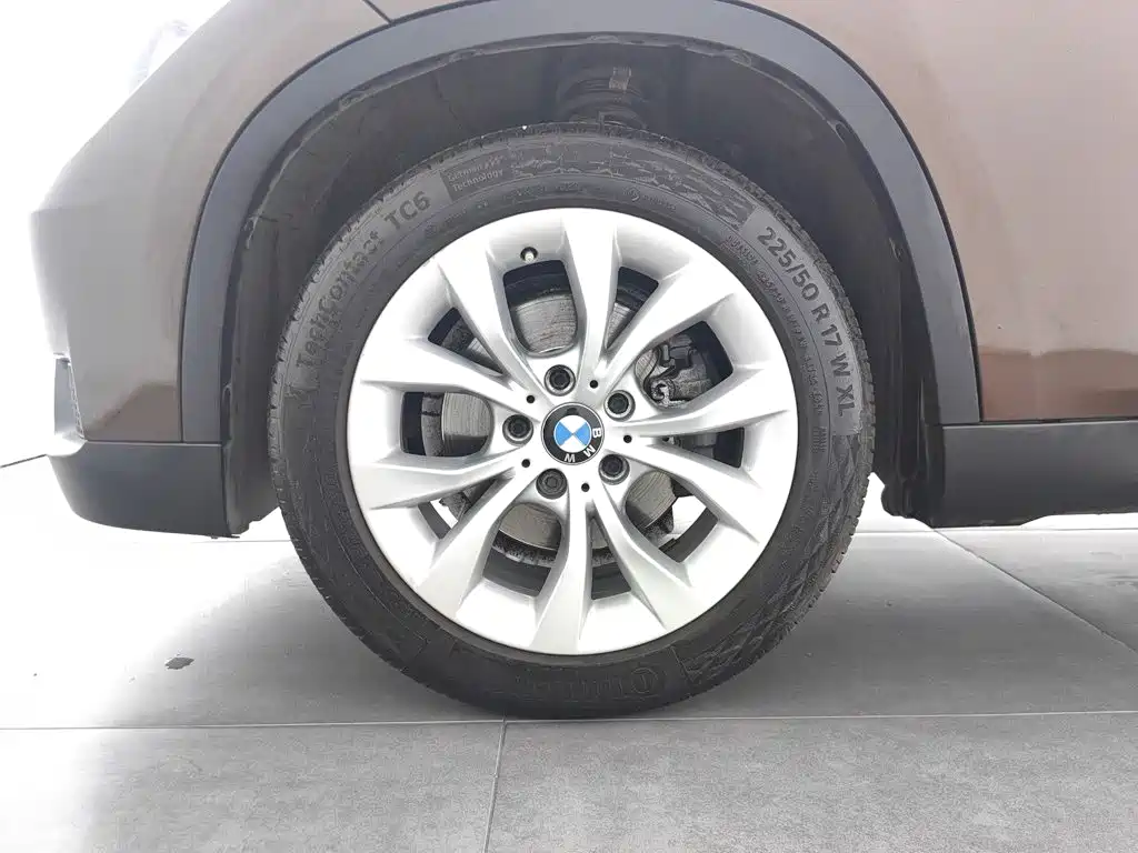 BMW X1 2014 — фото 17