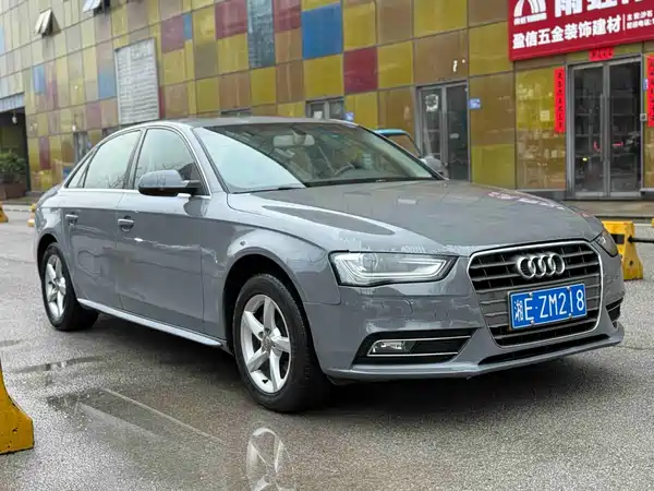 Audi A4L 2013