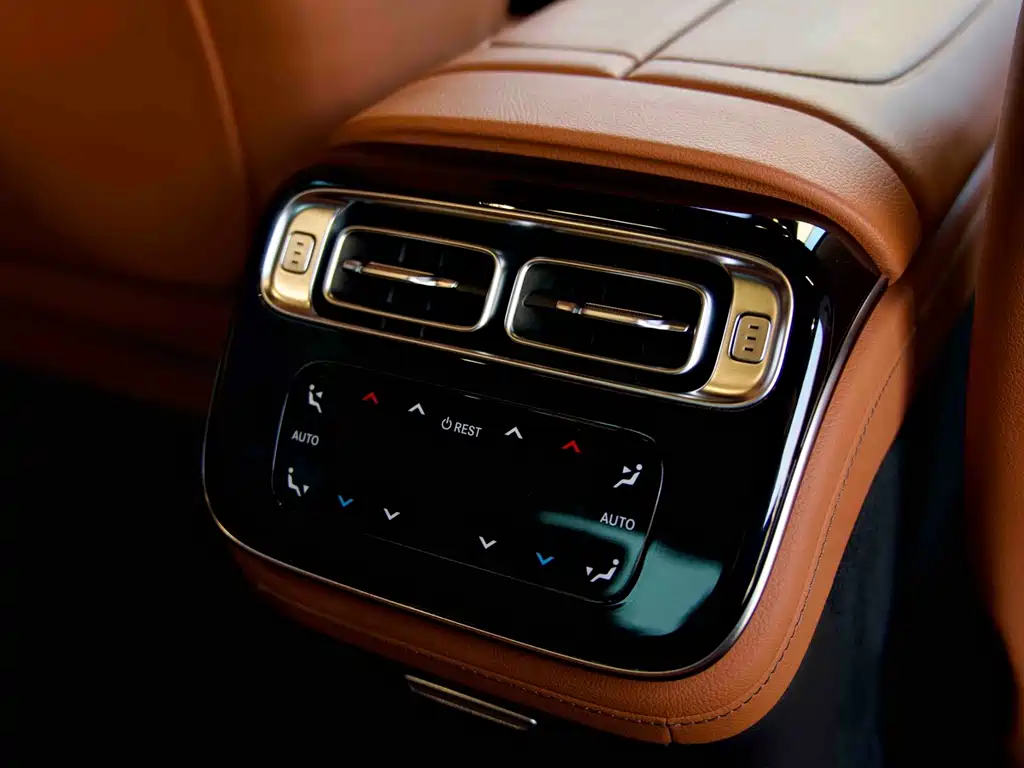 Mercedes-Benz S-Class 2023 — фото 16