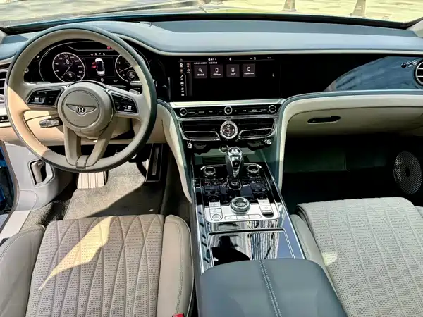 Bentley Flying Spur 2022