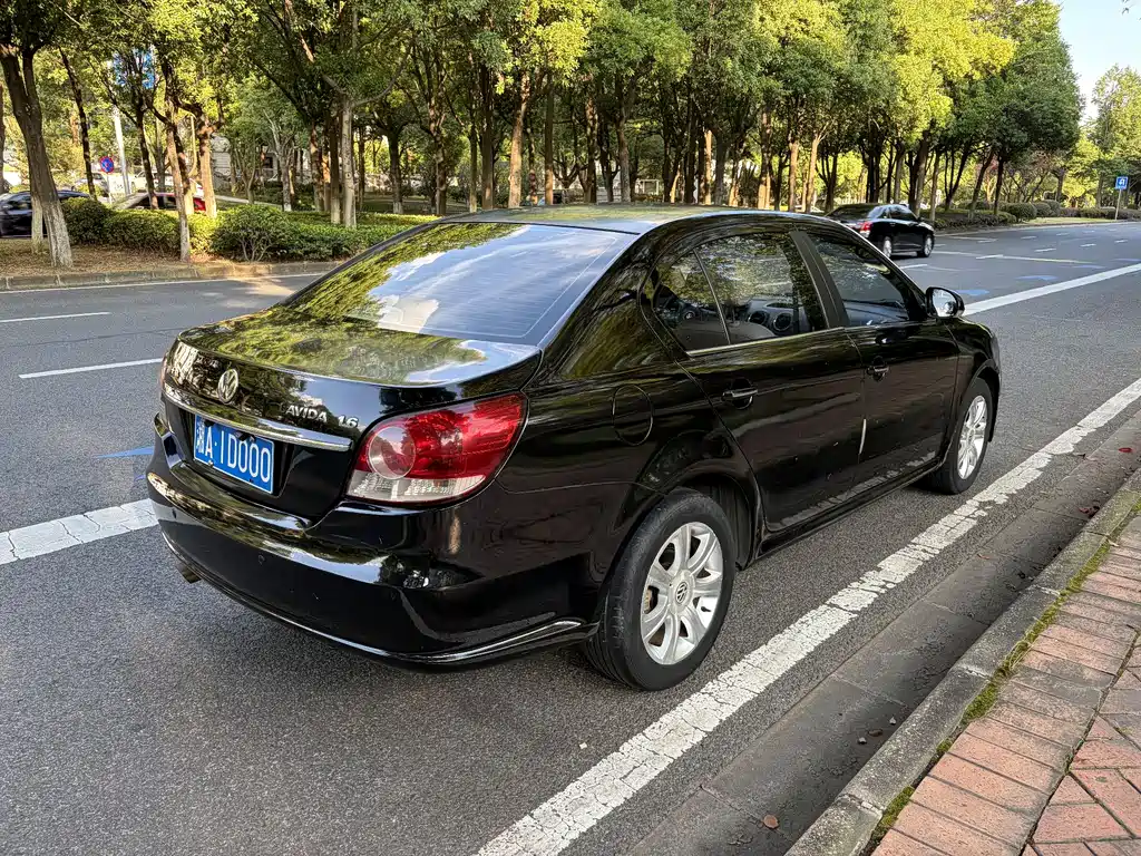 Volkswagen Lavida 2012