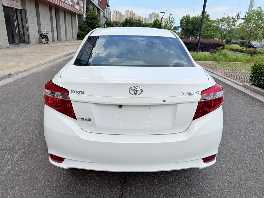 Toyota Vios 2015