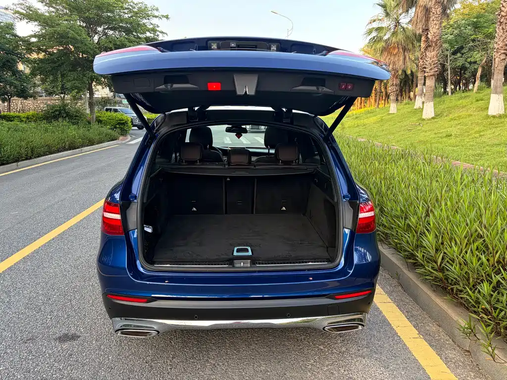 Mercedes-Benz GLC 2018 — фото 14