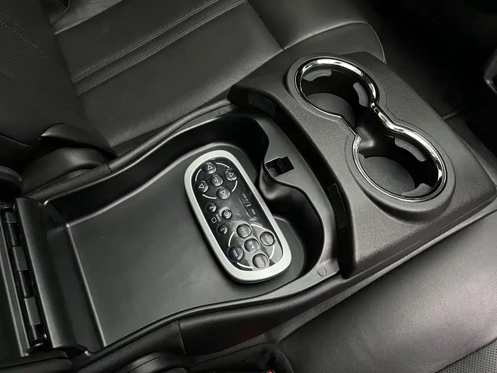 Cadillac SRX 2014 — фото 13