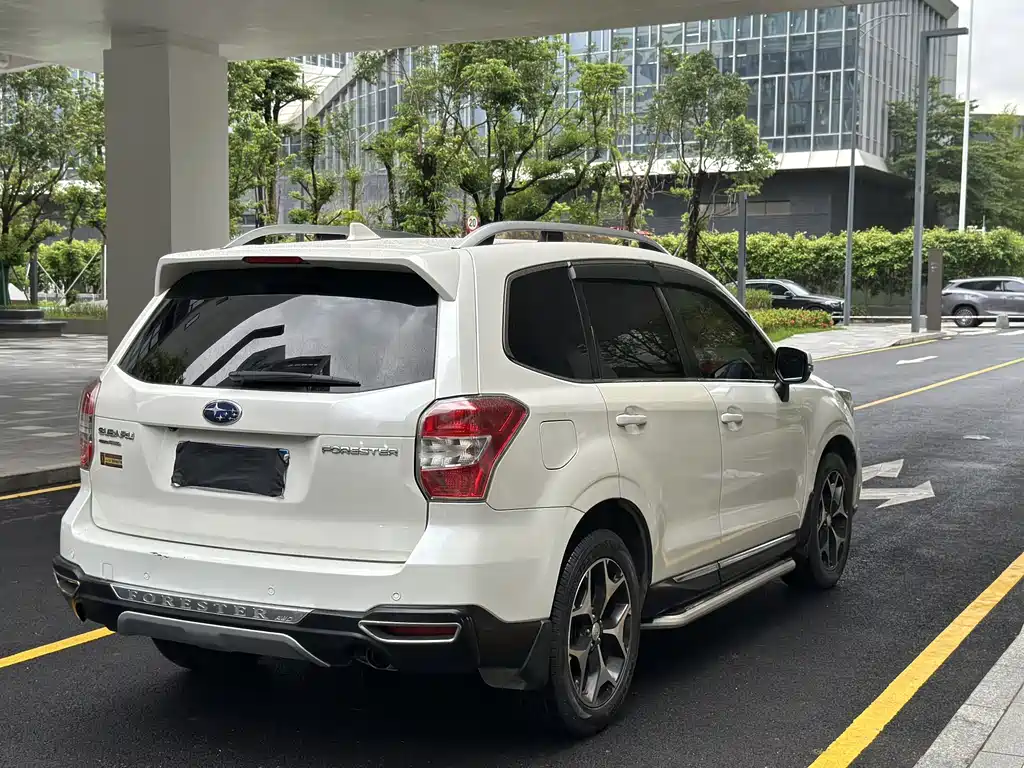 Subaru Forester 2016 — фото 9