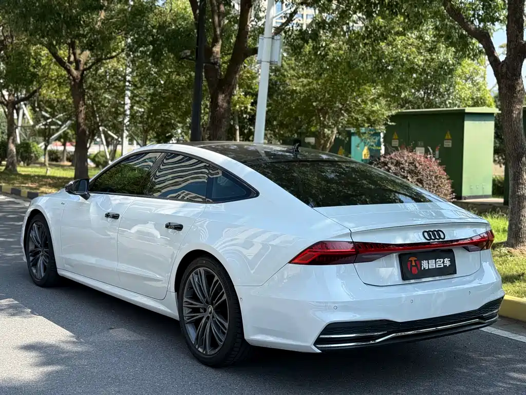 Audi A7 2022 — фото 4