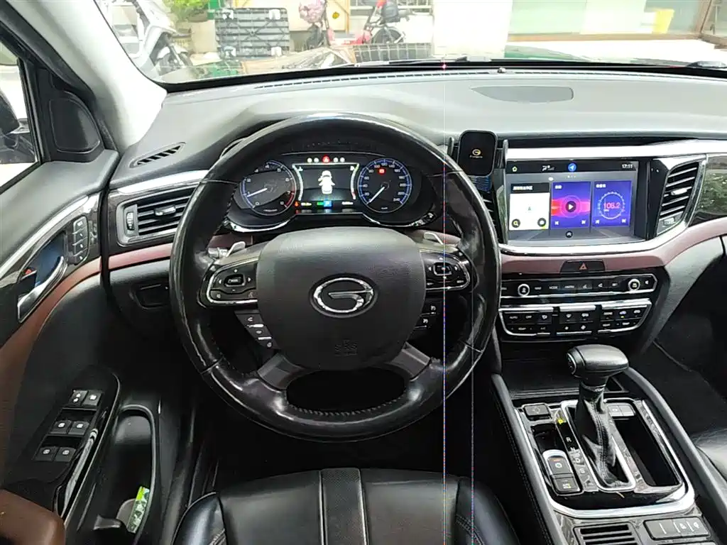 GAC Motor Trumpchi GS8 2019 — фото 11
