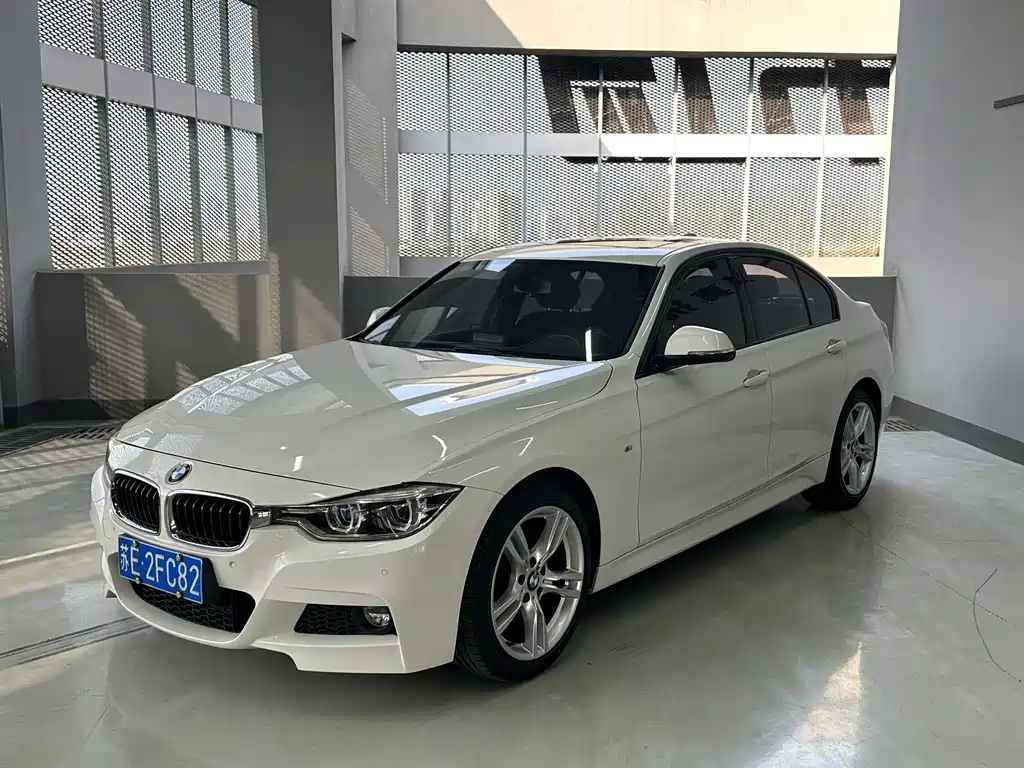BMW 3 Series 2017 — фото 1