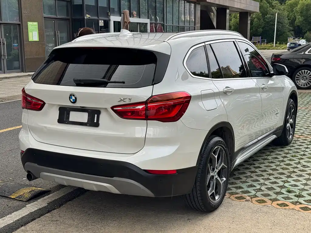 BMW X1 2017 — фото 6