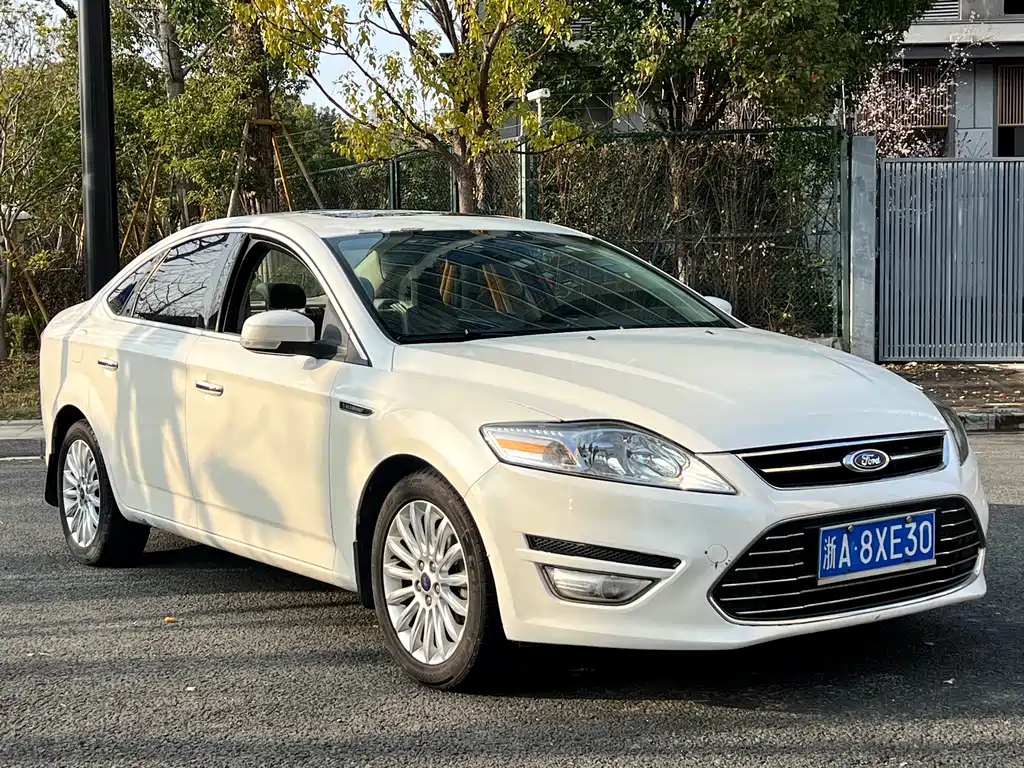 Ford Mondeo Zhisheng 2013 — фото 3