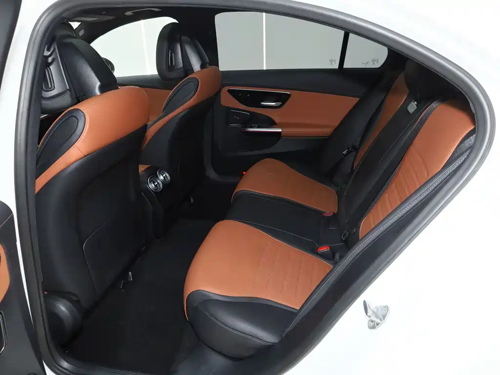 Mercedes-Benz C-Class 2022 — фото 20