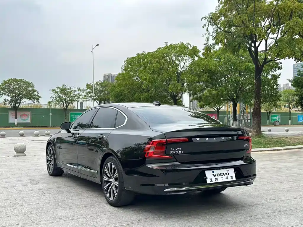Volvo S90 2021 — фото 14