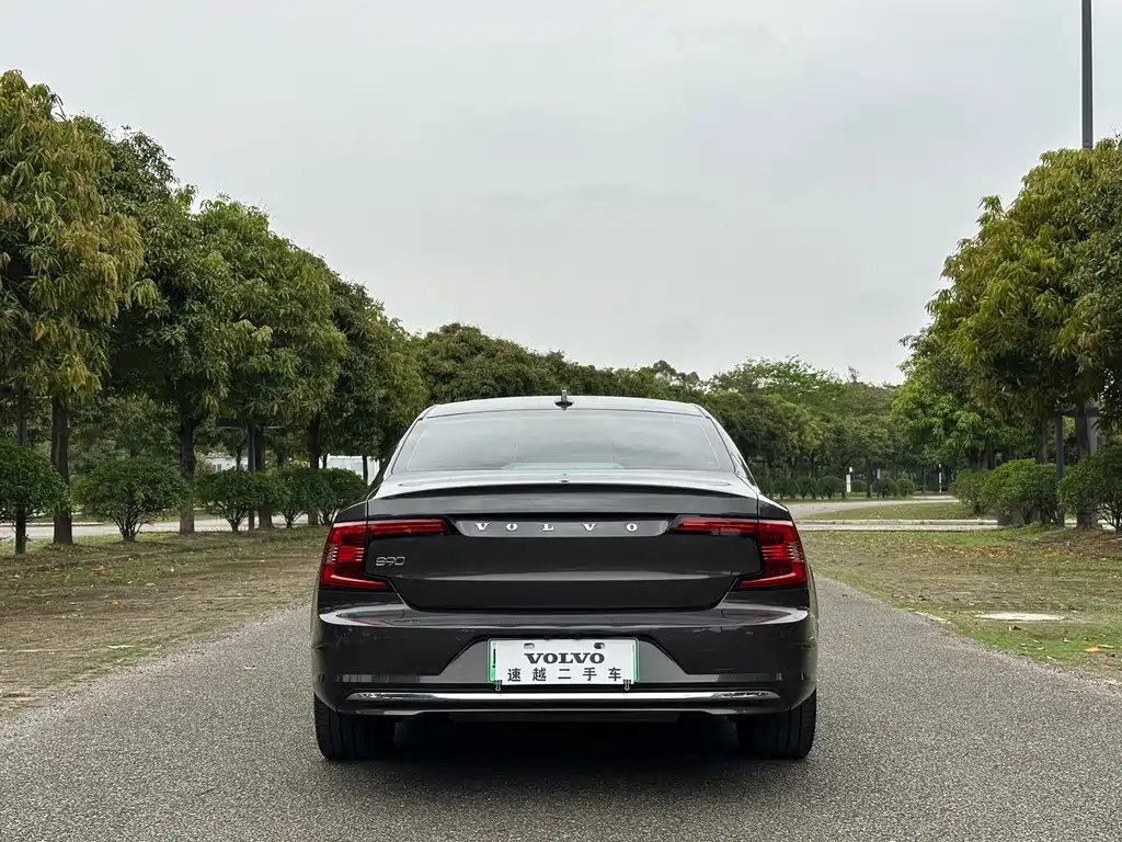 Volvo S90 PHEV 2021 — фото 13