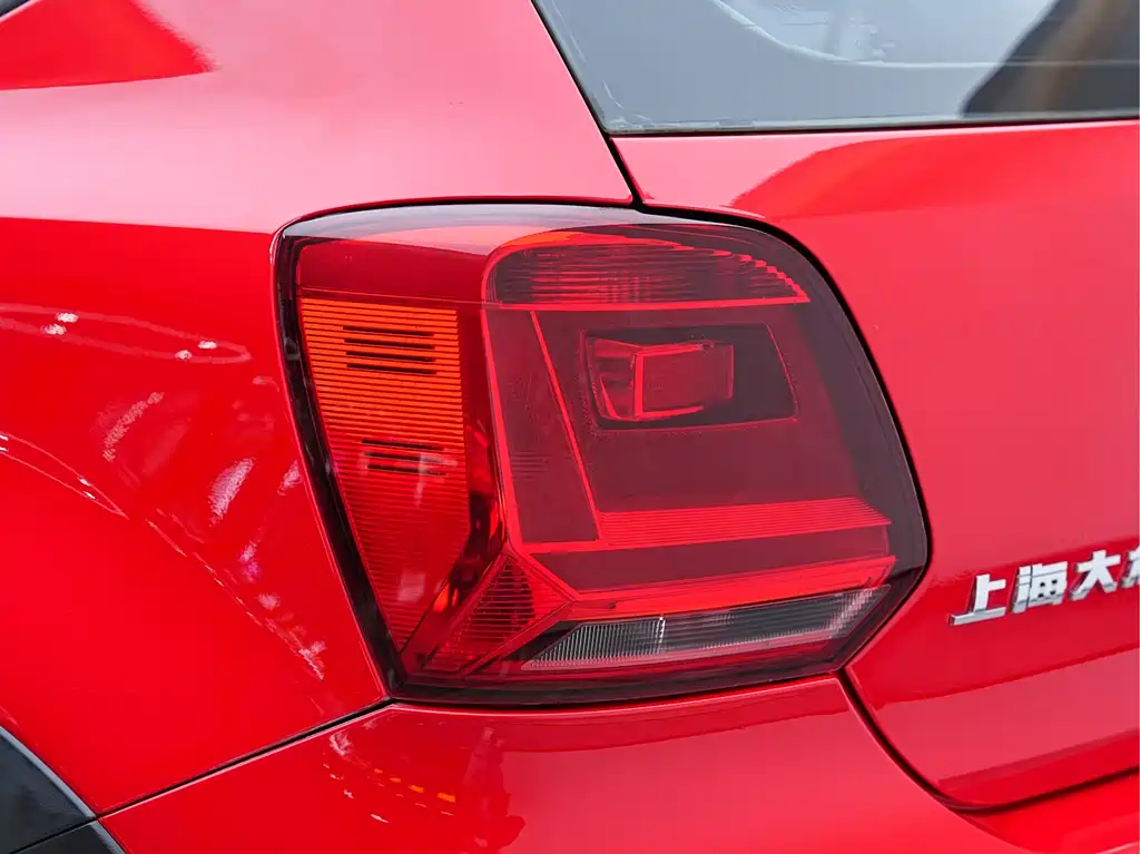 Volkswagen Polo 2015 — фото 8