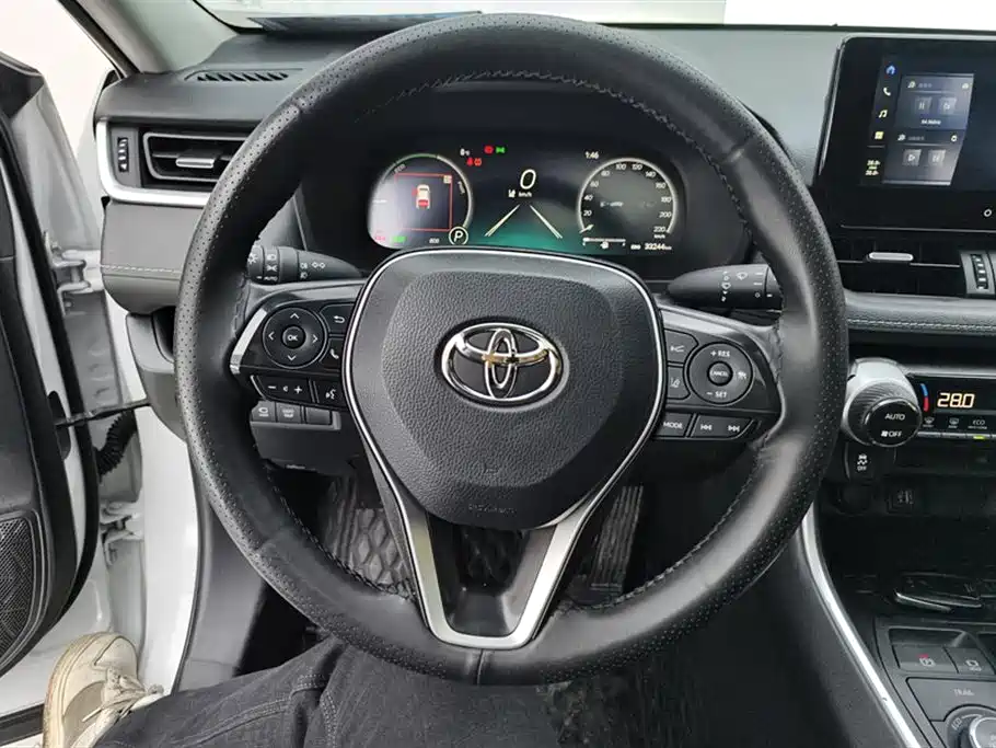 Toyota Wildlander 2023 — фото 15