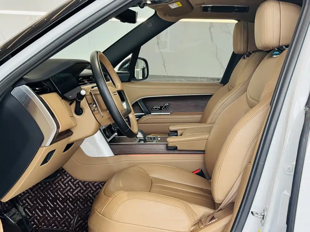 Land Rover Range Rover 2023 — фото 12