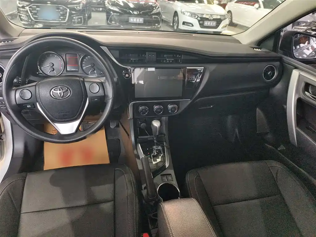 Toyota Corolla 2019 — фото 19