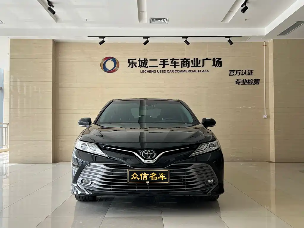 Toyota Camry 2020 — фото 3