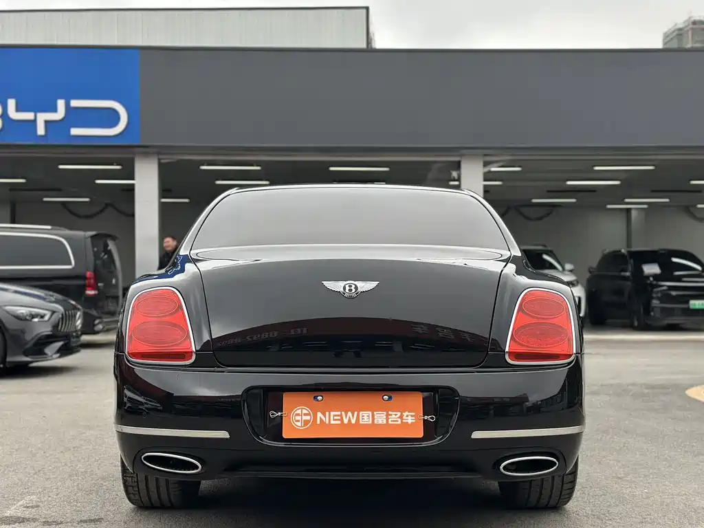 Bentley Flying Spur 2011 — фото 18