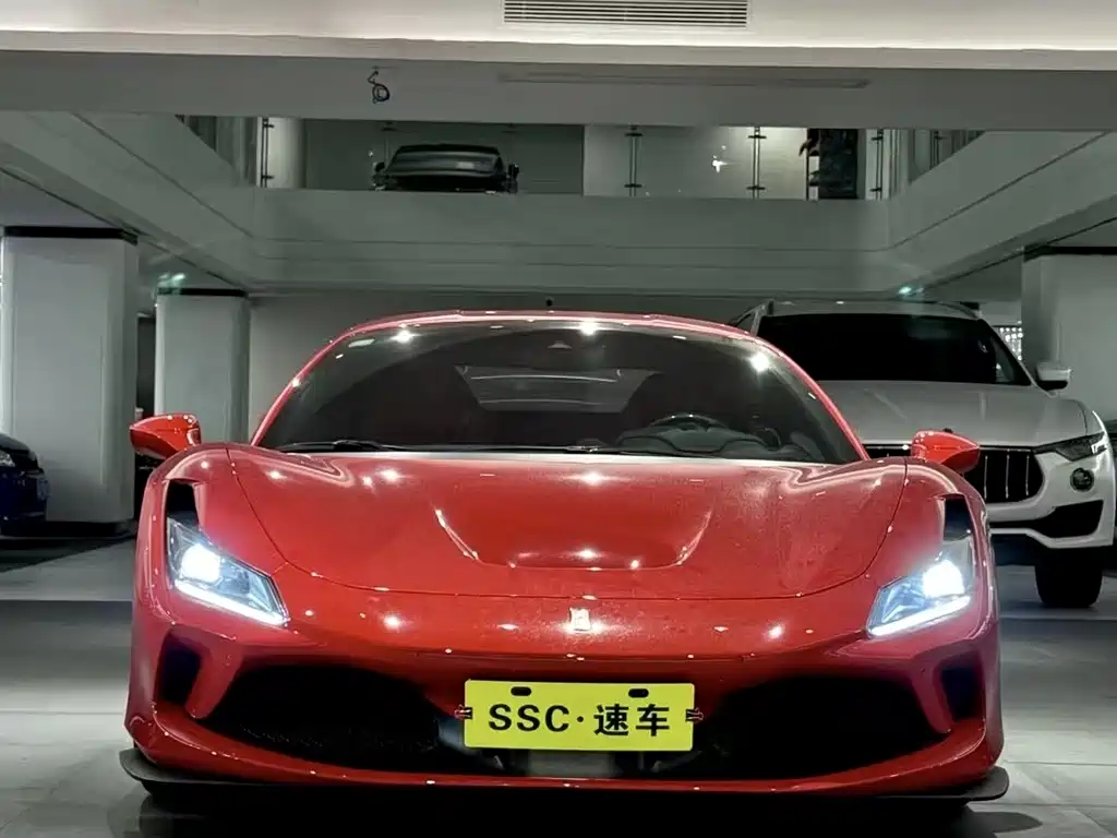 Ferrari F8 2023 — фото 2