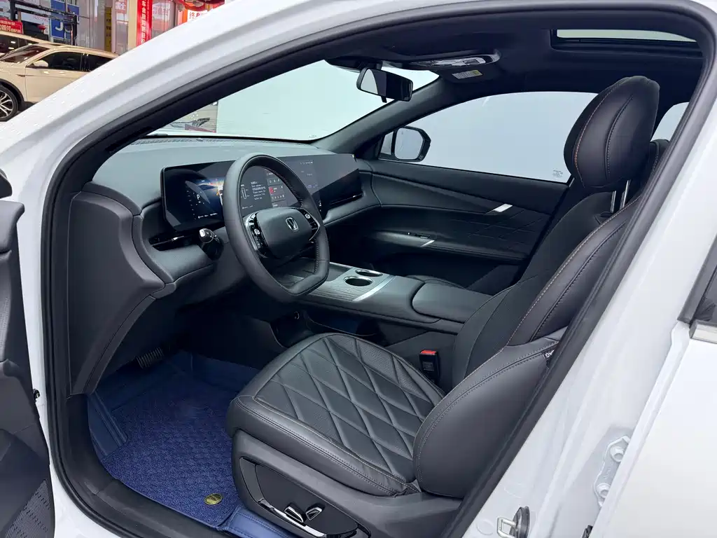 Changan CS75 PLUS 2025 — фото 16
