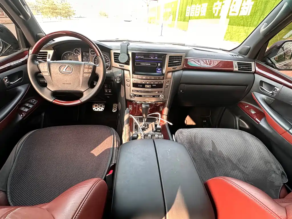 Lexus LX 2015 — фото 16