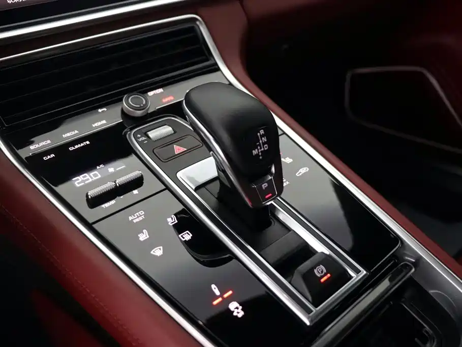 Porsche Panamera 2023 — фото 15