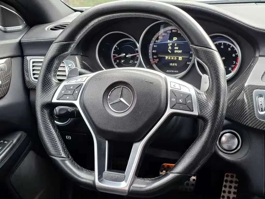 Mercedes-Benz CLS AMG 2011 — фото 7