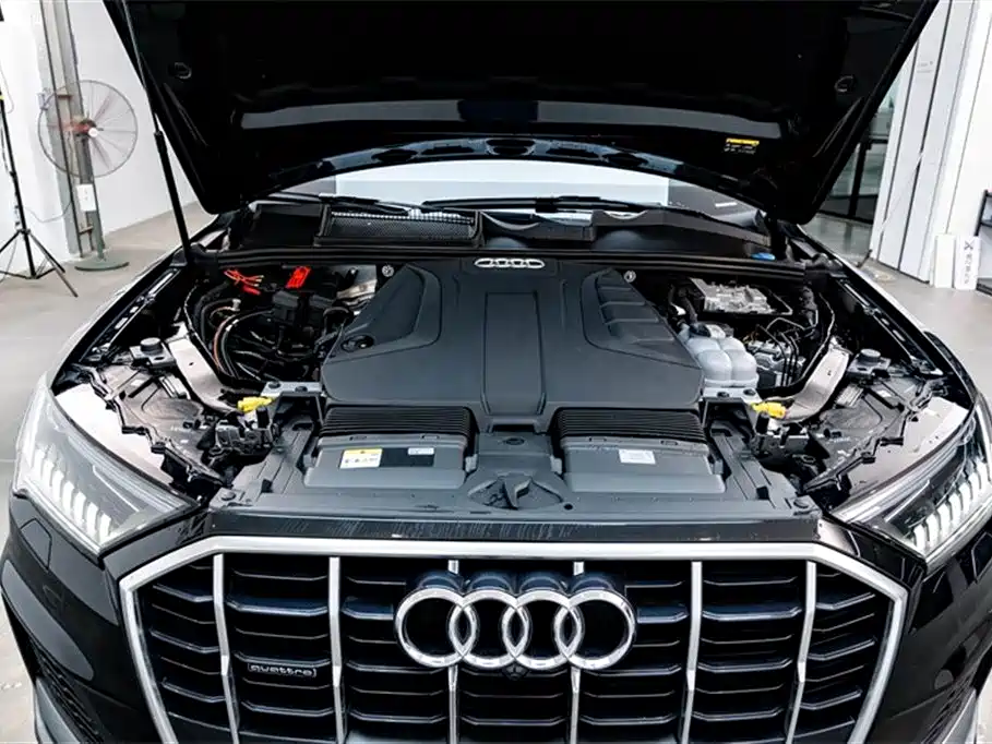 Audi Q7 2024 — фото 25