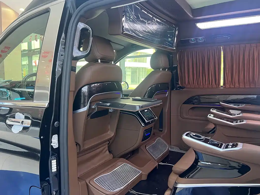 Mercedes-Benz Vito — фото 12