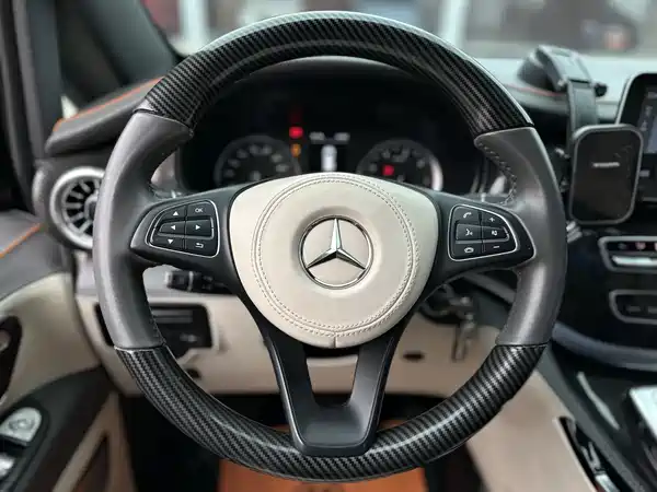 Mercedes-Benz Vito 2023