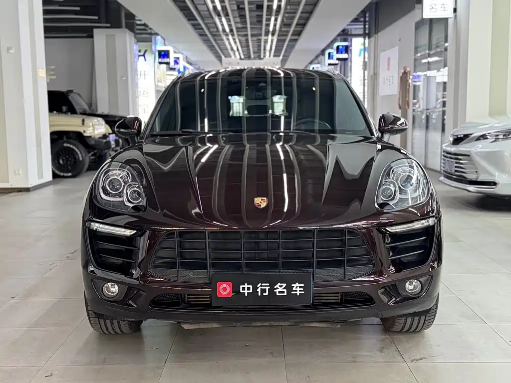 Porsche Macan 2018 — фото 1