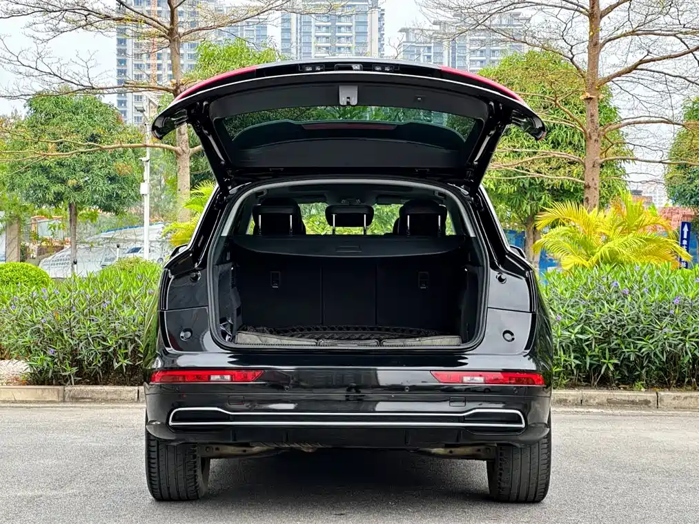 Audi Q5L 2018 — фото 29