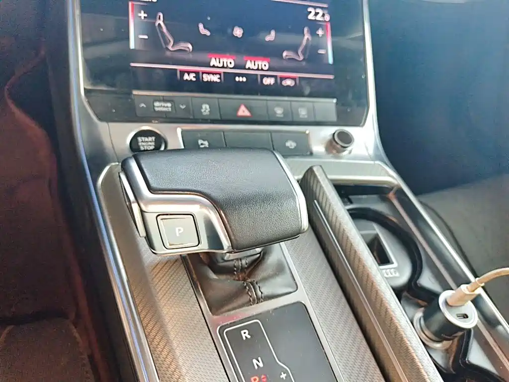 Audi A6L 2021 — фото 15