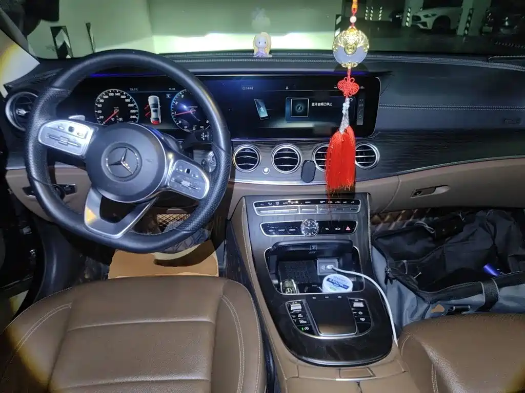 Mercedes-Benz E-Class 2019 — фото 10