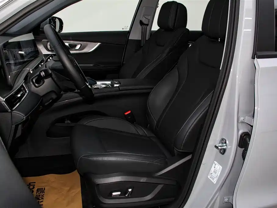 Chery Tiggo 8 PRO NEV 2025 — фото 15