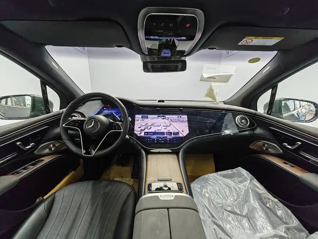 Mercedes-Benz EQS SUV 2025 — фото 10