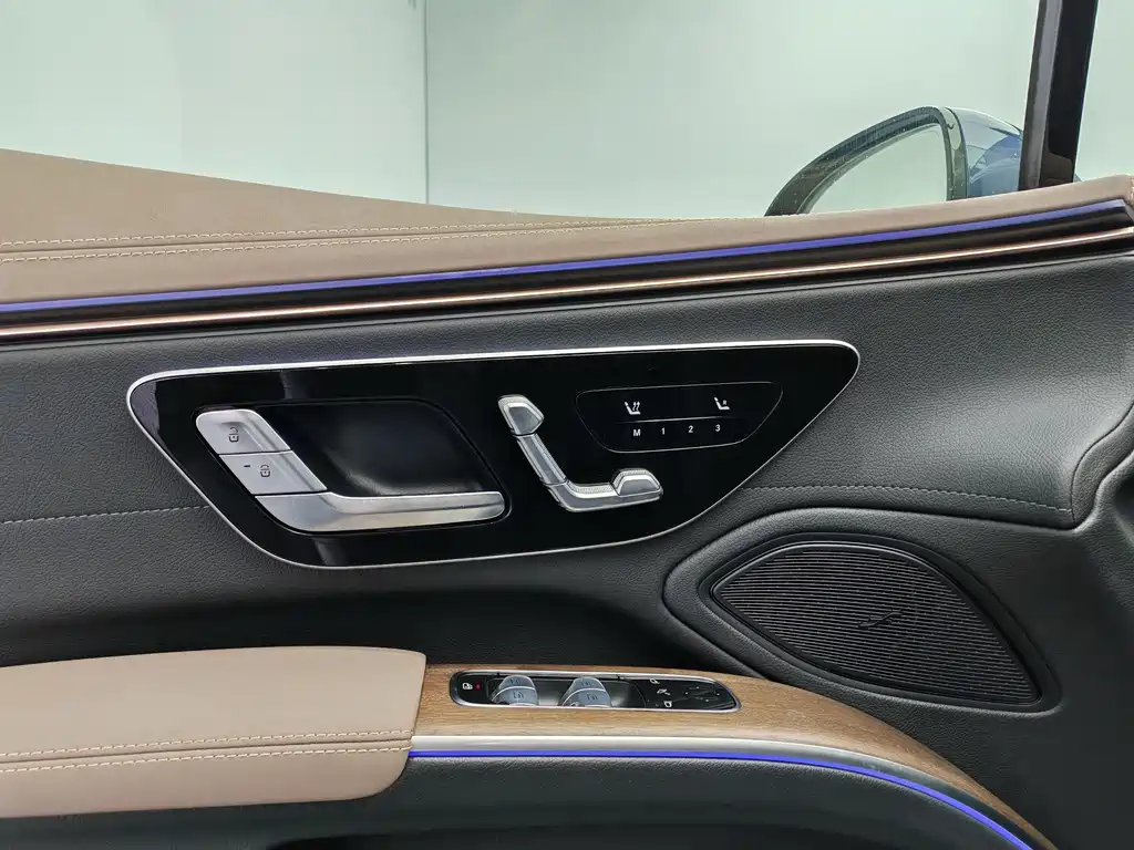 Mercedes-Benz EQS 2025 — фото 17