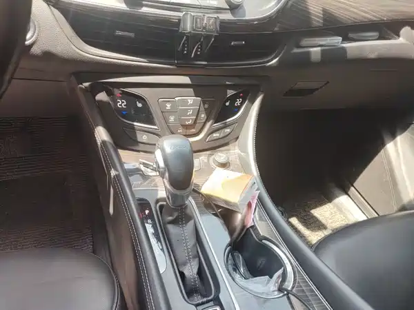 Buick Envision Plus 2018