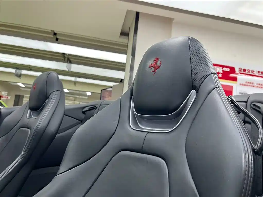 Ferrari Portofino 2019 — фото 11