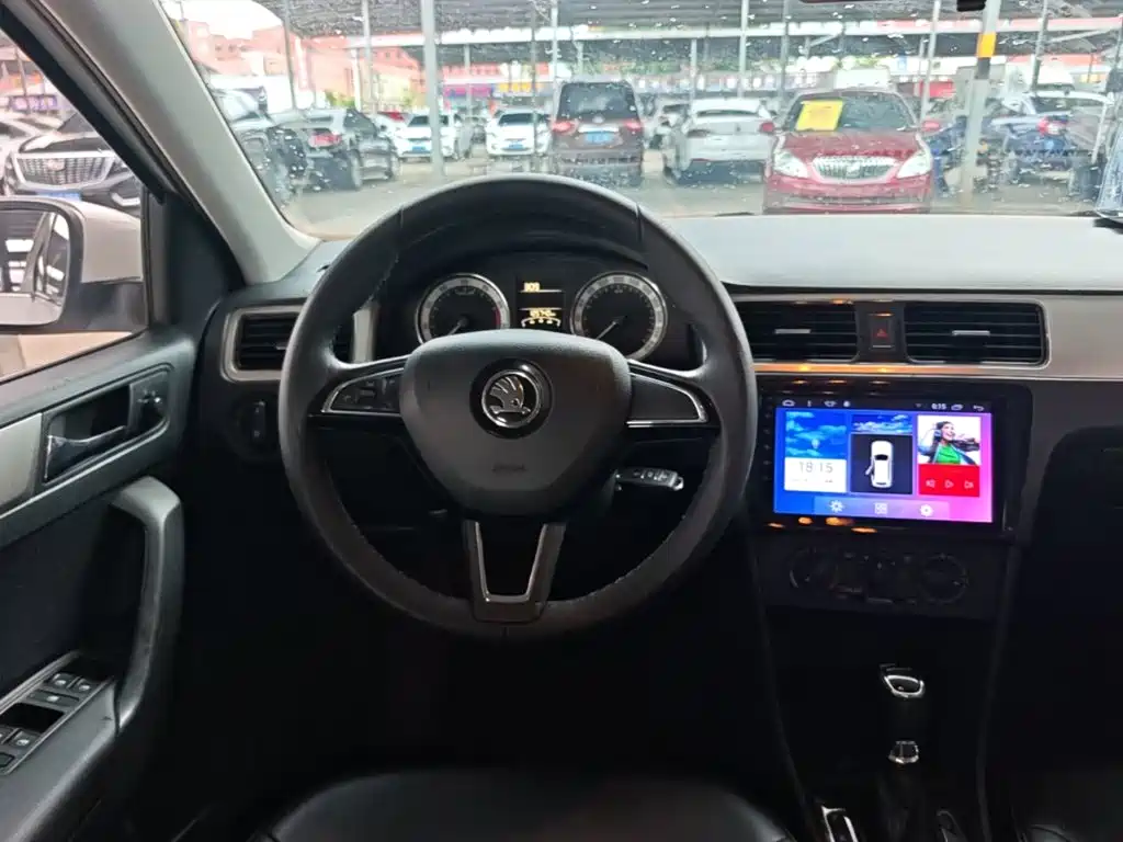 Skoda Rapid 2019 — фото 11