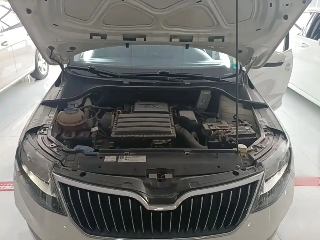 Skoda Rapid 2019 — фото 20