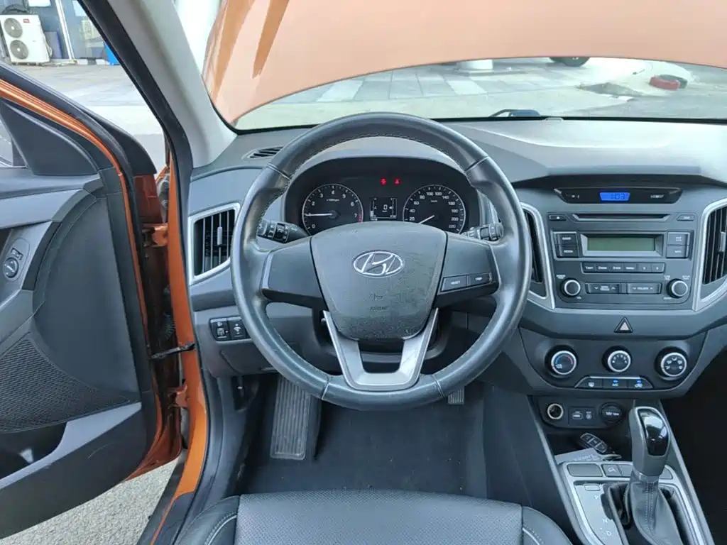Hyundai ix25 2015 — фото 11