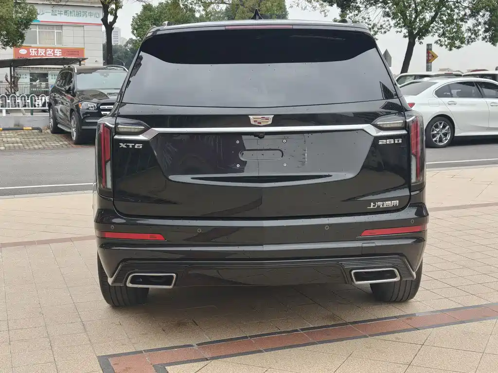 Cadillac XT6 2021 — фото 16