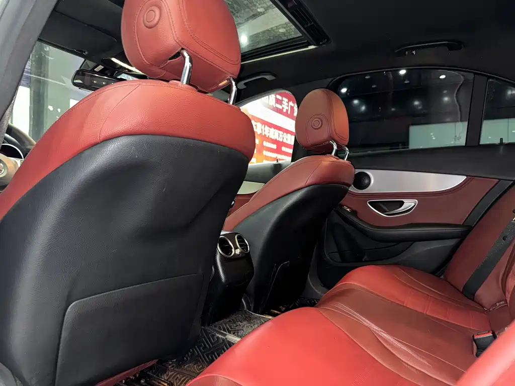 Mercedes-Benz C-Class 2018 — фото 11