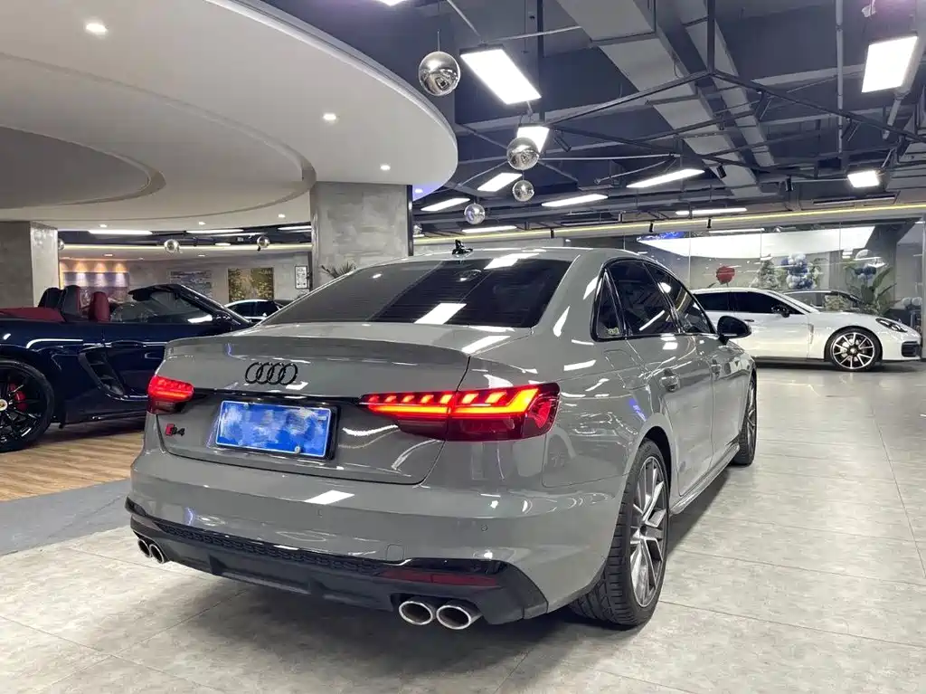 Audi S4 2023